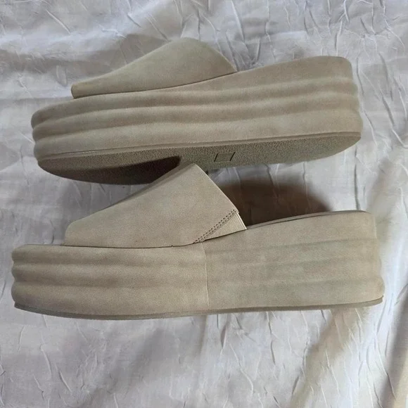 No Boundaries Tan Platform Slide Sandals Chunky Wavy Sole Y2K Minimalist Size 11 - Picture 5 of 7
